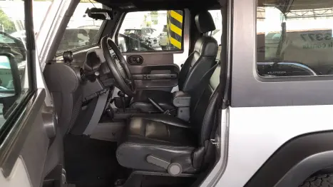 JEEP Wrangler 3.8 V6 12V SPORT TETO RGIDO AUTOMTICO, Foto 6