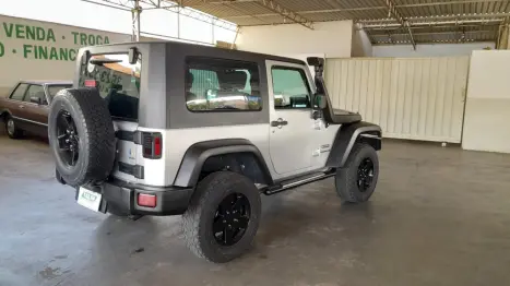 JEEP Wrangler 3.8 V6 12V SPORT TETO RGIDO AUTOMTICO, Foto 10
