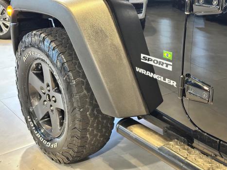 JEEP Wrangler 3.8 V6 12V SPORT TETO LONA AUTOMTICO, Foto 10