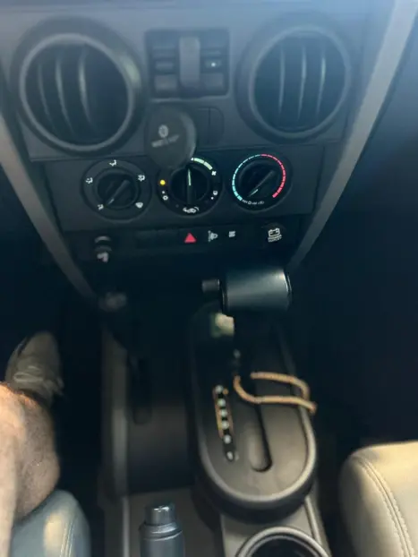 JEEP Wrangler 3.8 V6 12V SPORT TETO RGIDO AUTOMTICO, Foto 16