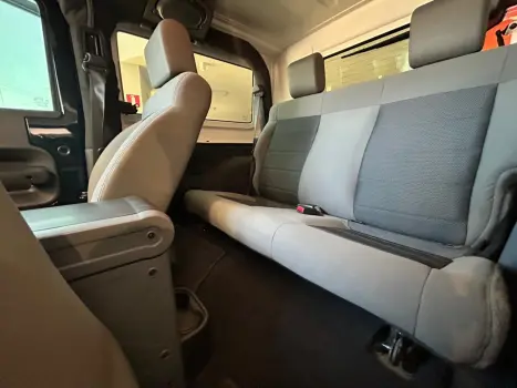 JEEP Wrangler 3.8 V6 12V SPORT TETO RGIDO AUTOMTICO, Foto 19