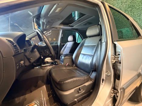 KIA Sorento 3.8 V6 24V 4P EX 4X4 AUTOM�TICO, Foto 3