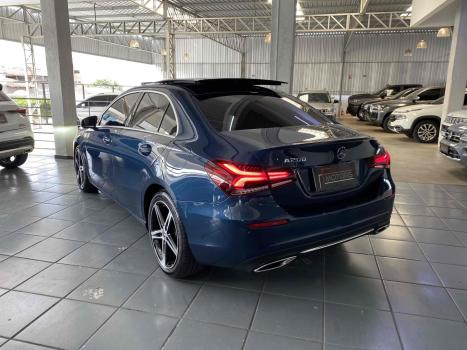 MERCEDES-BENZ A 200 Sedan , Foto 6