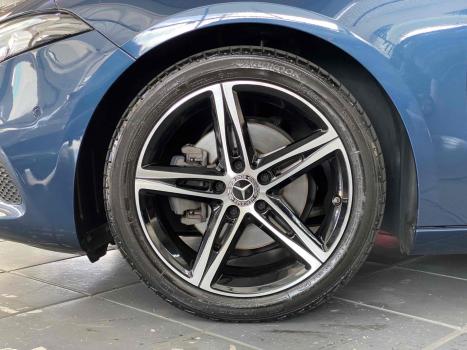 MERCEDES-BENZ A 200 Sedan , Foto 7