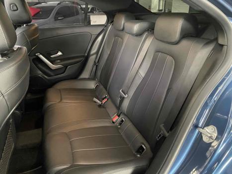 MERCEDES-BENZ A 200 Sedan , Foto 11