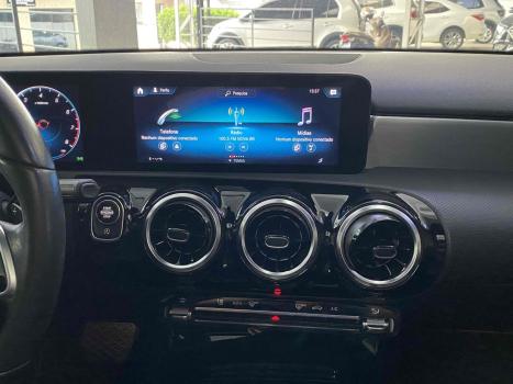 MERCEDES-BENZ A 200 Sedan , Foto 16