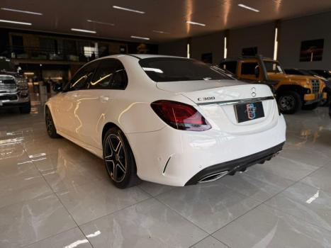 MERCEDES-BENZ C 300 2.0 16V 4P CGI ANNIVERSARY EDITION 7G-TRONIC AUTOM�TICO, Foto 4