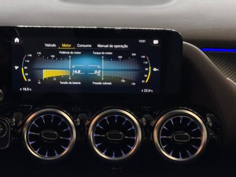 MERCEDES-BENZ GLA 200 , Foto 12