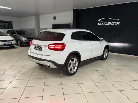 MERCEDES-BENZ GLA 200 1.6 16V 4P FLEX CGI ENDURO TURBO AUTOMTICO, Foto 5