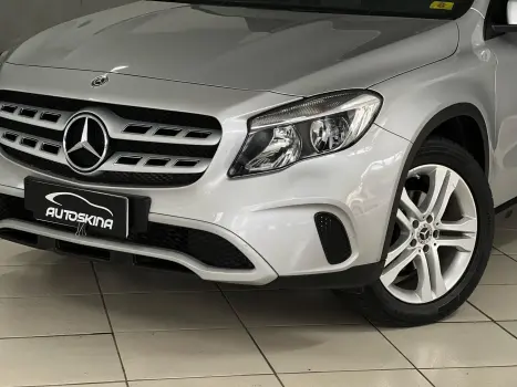 MERCEDES-BENZ GLA 200 1.6 16V 4P FLEX CGI STYLE TURBO AUTOMTICO, Foto 2