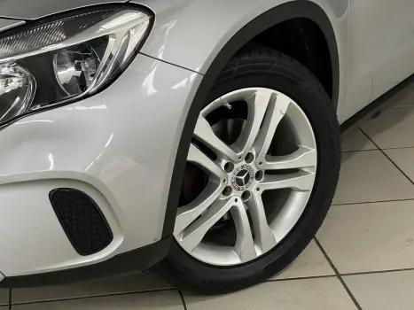 MERCEDES-BENZ GLA 200 1.6 16V 4P FLEX CGI STYLE TURBO AUTOMTICO, Foto 3