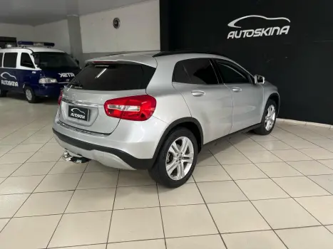 MERCEDES-BENZ GLA 200 1.6 16V 4P FLEX CGI STYLE TURBO AUTOMTICO, Foto 6