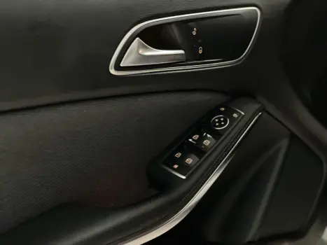 MERCEDES-BENZ GLA 200 1.6 16V 4P FLEX CGI STYLE TURBO AUTOMTICO, Foto 11