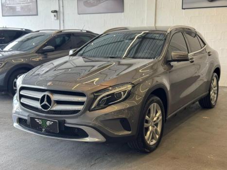 MERCEDES-BENZ GLA 200 1.6 16V 4P CGI ADVANCE TURBO AUTOM�TICO, Foto 3