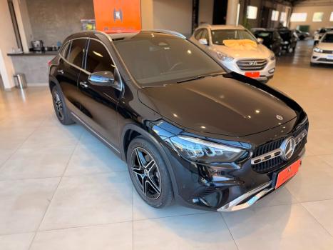 MERCEDES-BENZ GLA 200 1.3 16V 4P CGI PROGRESSIVE TURBO 7G-TRONIC DCT AUTOM�TICO, Foto 3
