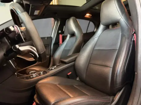 MERCEDES-BENZ GLA 45 AMG 2.0 16V 4P TURBO AUTOM�TICO, Foto 9