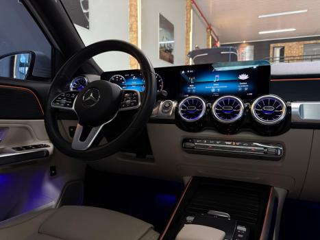 MERCEDES-BENZ GLB 200 , Foto 6