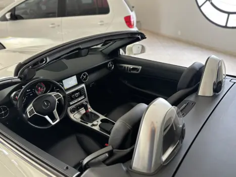 MERCEDES-BENZ SLK 250 1.8 16V CGI TURBO 2.3 AUTOM�TICO, Foto 8