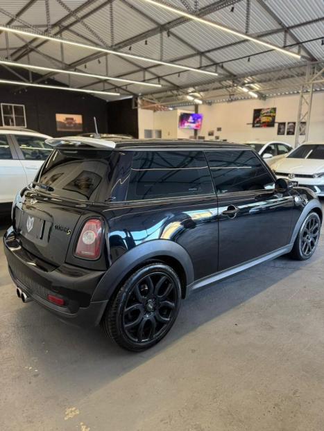MINI Cooper 1.6 16V S TURBO AUTOM�TICO, Foto 3