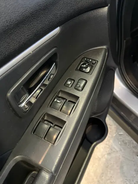 MITSUBISHI ASX 2.0 16V 4P 4X4 4WD AUTOM�TICO, Foto 11