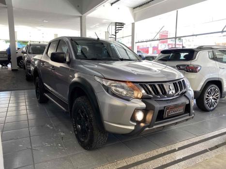 MITSUBISHI L 200 Triton , Foto 3