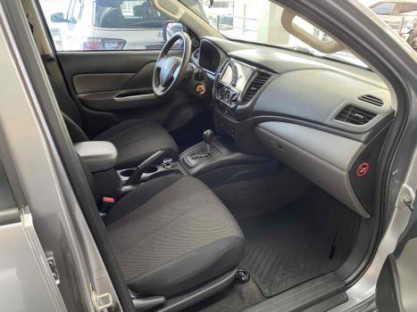 MITSUBISHI L 200 Triton , Foto 12