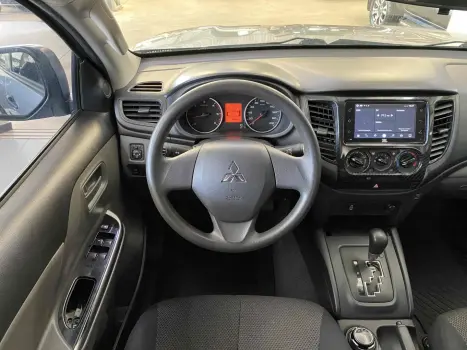 MITSUBISHI L 200 Triton , Foto 13