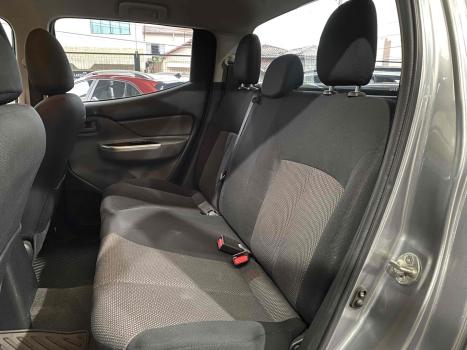 MITSUBISHI L 200 Triton , Foto 11