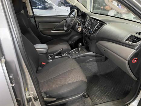 MITSUBISHI L 200 Triton , Foto 12