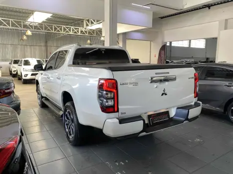 MITSUBISHI L 200 Triton 2.4 16V SPORT HPE 4X4 CABINE DUPLA TURBO DIESEL AUTOM�TICO, Foto 6