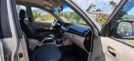 MITSUBISHI L 200 Triton 3.2 16V HPE 4X4 CABINE DUPLA TURBO DIESEL INTERCOOLER AUTOM�TICO, Foto 8