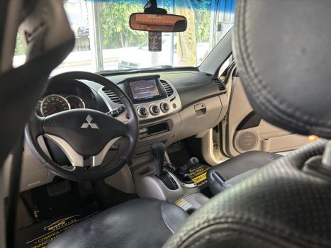 MITSUBISHI L 200 Triton 3.2 16V HPE 4X4 CABINE DUPLA TURBO DIESEL INTERCOOLER AUTOM�TICO, Foto 13