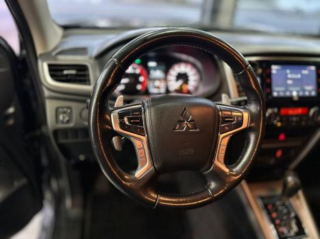 MITSUBISHI L 200 Triton 2.4 16V SPORT HPE 4X4 CABINE DUPLA TURBO DIESEL AUTOM�TICO, Foto 12