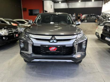 MITSUBISHI L 200 Triton 2.4 16V SPORT HPE 4X4 CABINE DUPLA TURBO DIESEL AUTOM�TICO, Foto 4