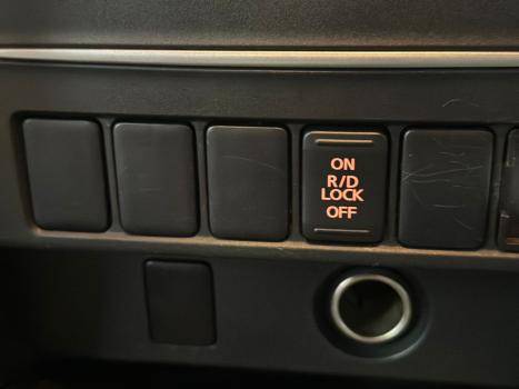 MITSUBISHI L 200 Triton 2.4 16V SPORT HPE 4X4 CABINE DUPLA TURBO DIESEL AUTOM�TICO, Foto 18