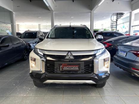 MITSUBISHI L 200 Triton 2.4 16V SPORT HPE 4X4 CABINE DUPLA TURBO DIESEL AUTOM�TICO, Foto 2