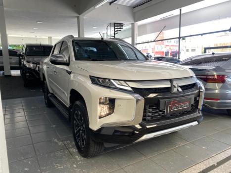 MITSUBISHI L 200 Triton 2.4 16V SPORT HPE 4X4 CABINE DUPLA TURBO DIESEL AUTOM�TICO, Foto 3
