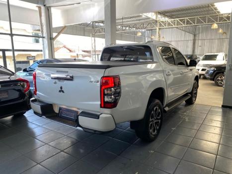 MITSUBISHI L 200 Triton 2.4 16V SPORT HPE 4X4 CABINE DUPLA TURBO DIESEL AUTOM�TICO, Foto 4