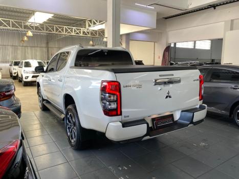 MITSUBISHI L 200 Triton 2.4 16V SPORT HPE 4X4 CABINE DUPLA TURBO DIESEL AUTOM�TICO, Foto 6