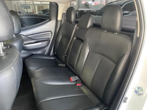 MITSUBISHI L 200 Triton 2.4 16V SPORT HPE 4X4 CABINE DUPLA TURBO DIESEL AUTOM�TICO, Foto 9