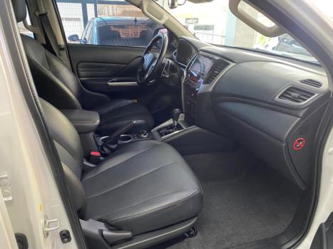 MITSUBISHI L 200 Triton 2.4 16V SPORT HPE 4X4 CABINE DUPLA TURBO DIESEL AUTOM�TICO, Foto 11