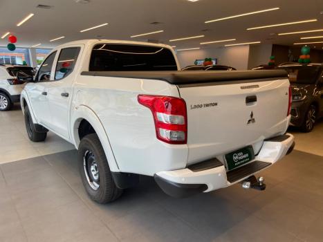 MITSUBISHI L 200 Triton 2.4 16V SPORT GLS CABINE DUPLA TURBO DIESEL, Foto 6