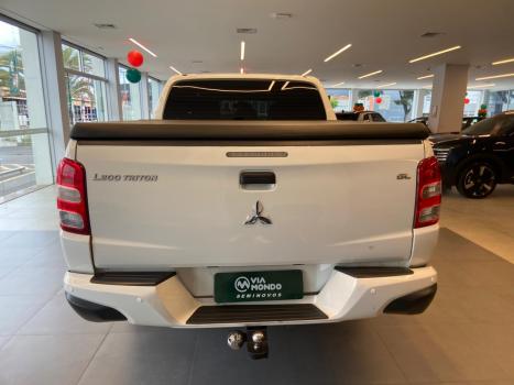 MITSUBISHI L 200 Triton 2.4 16V SPORT GLS CABINE DUPLA TURBO DIESEL, Foto 7