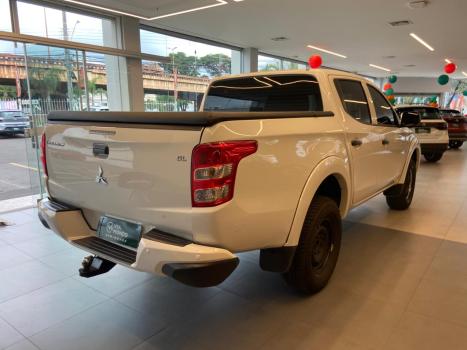 MITSUBISHI L 200 Triton 2.4 16V SPORT GLS CABINE DUPLA TURBO DIESEL, Foto 8