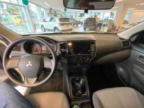MITSUBISHI L 200 Triton 2.4 16V SPORT GLS CABINE DUPLA TURBO DIESEL, Foto 15