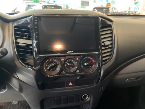 MITSUBISHI L 200 Triton 2.4 16V SPORT GLS CABINE DUPLA TURBO DIESEL, Foto 19