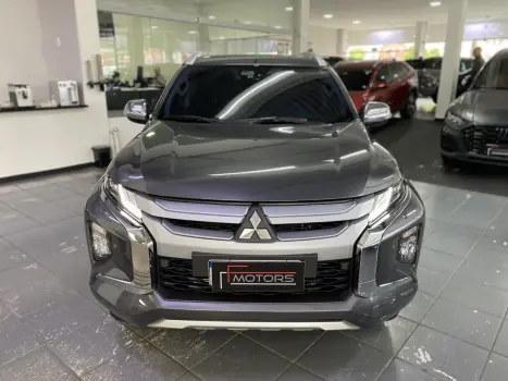 MITSUBISHI L 200 Triton , Foto 2