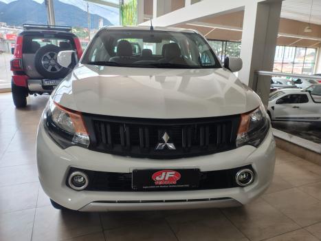 MITSUBISHI L 200 Triton 2.4 16V SPORT GL CABINE DUPLA TURBO DIESEL, Foto 2