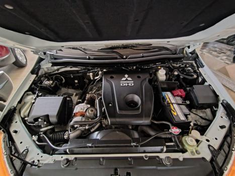 MITSUBISHI L 200 Triton 2.4 16V SPORT GL CABINE DUPLA TURBO DIESEL, Foto 15
