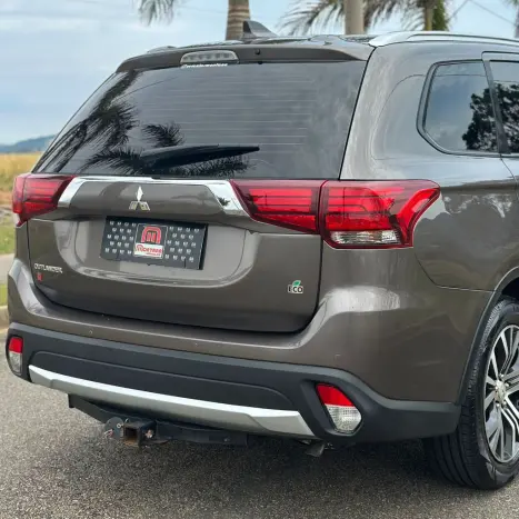 MITSUBISHI Outlander 2.0 16V 4P AUTOMTICO, Foto 11